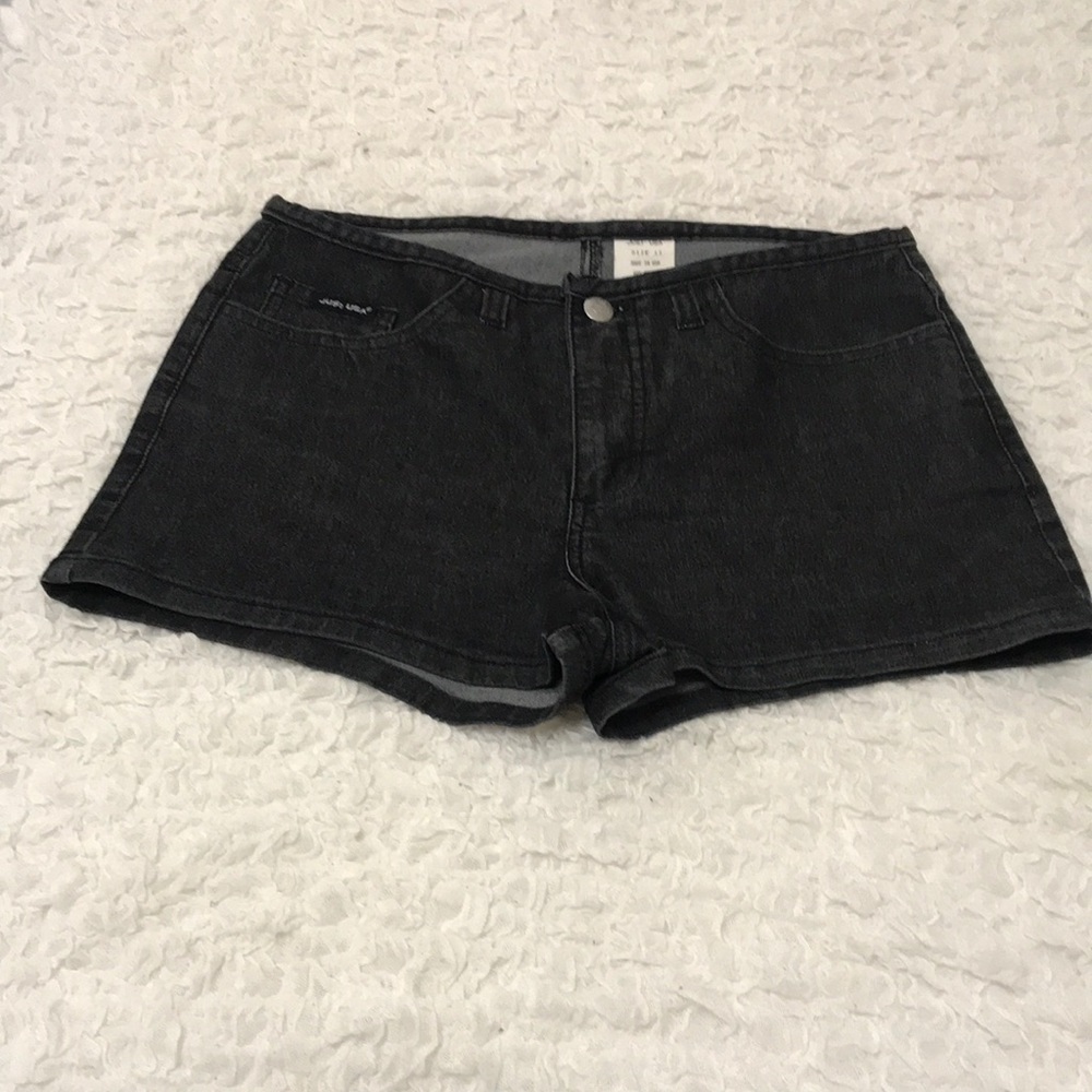 JUST USA JEANS WEAR SHORTS.   Size 11